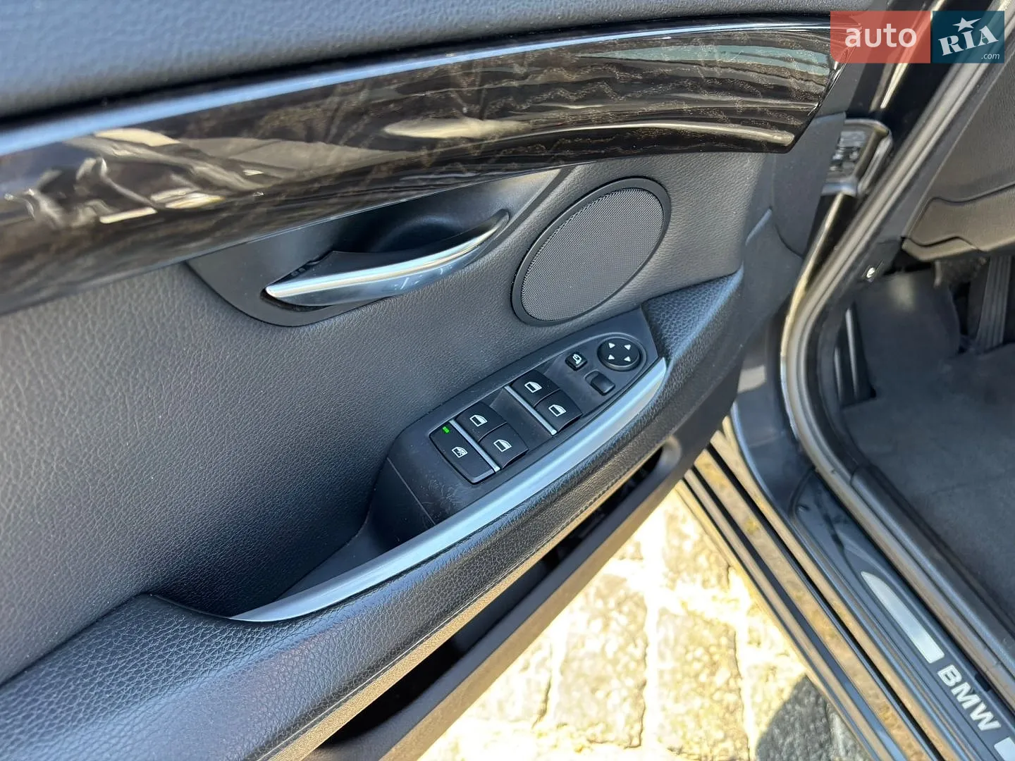 2011 BMW 5er - мініатюра 26