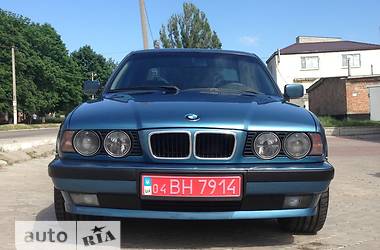 Седан BMW 5 Series 1995 в Днепре