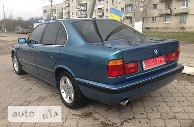 Седан BMW 5 Series 1995 в Днепре