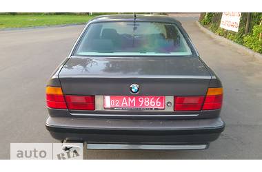 Седан BMW 5 Series 1990 в Виннице