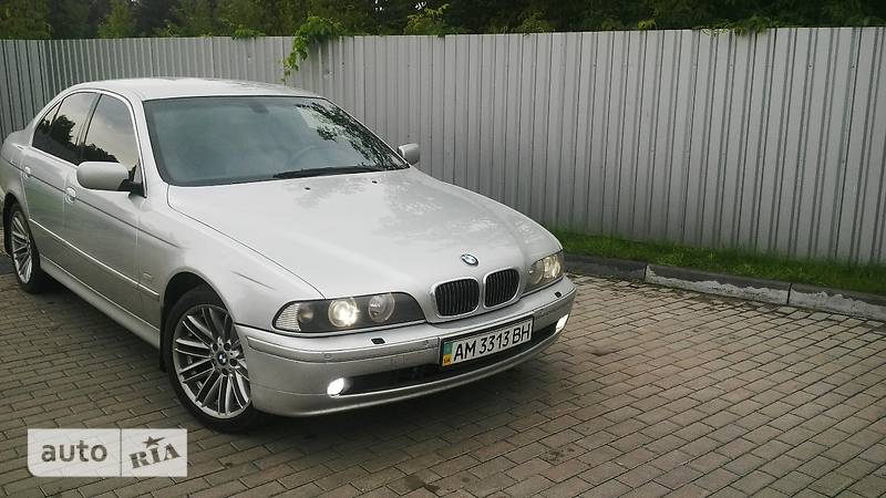 Седан BMW 5 Series 2001 в 
