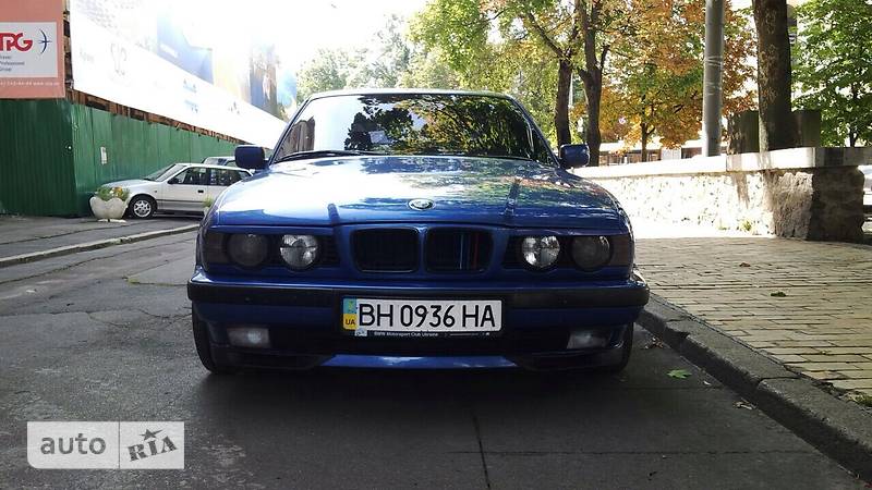 Седан BMW 5 Series 1993 в Киеве