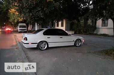 Седан BMW 5 Series 1994 в Одессе