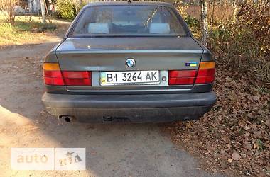 Седан BMW 5 Series 1990 в Полтаві