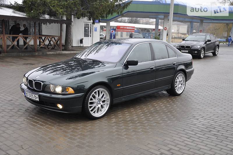 Седан BMW 5 Series 2002 в Ровно