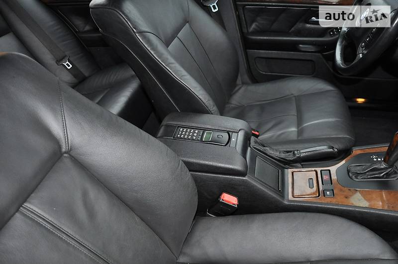 Седан BMW 5 Series 2002 в Ровно