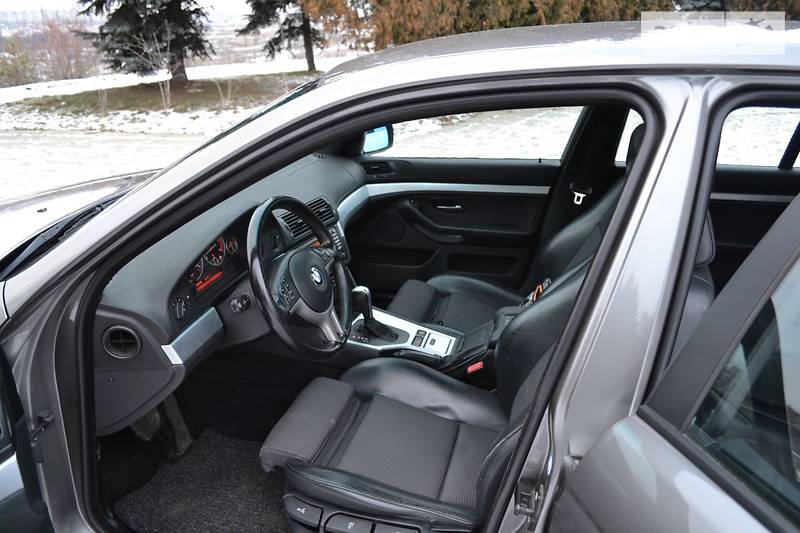 Седан BMW 5 Series 2003 в Ровно