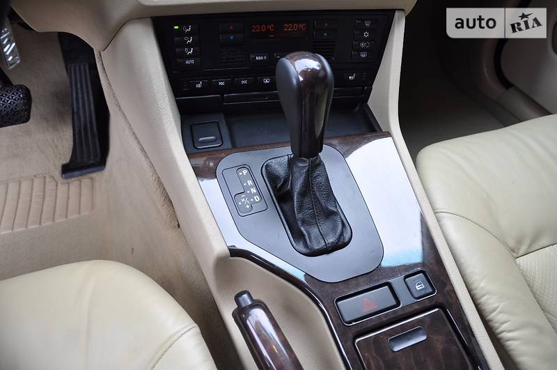 Седан BMW 5 Series 2003 в Ровно