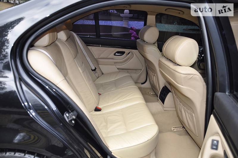 Седан BMW 5 Series 2003 в Ровно