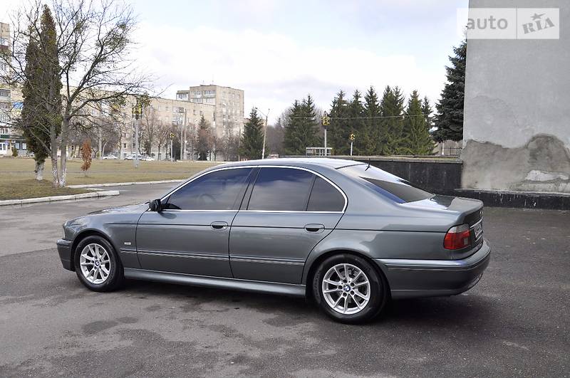 Седан BMW 5 Series 2003 в Ровно