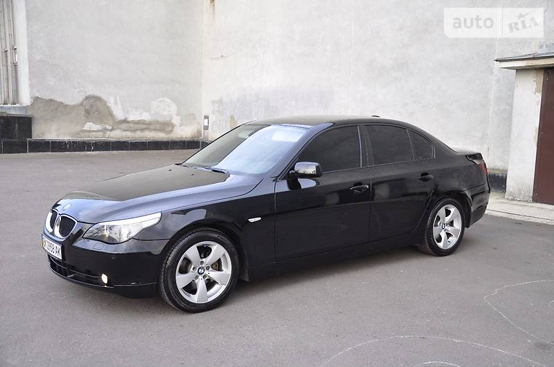 Седан BMW 5 Series 2004 в Ровно