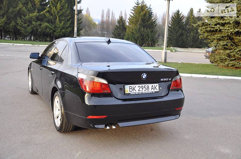 Седан BMW 5 Series 2004 в Ровно