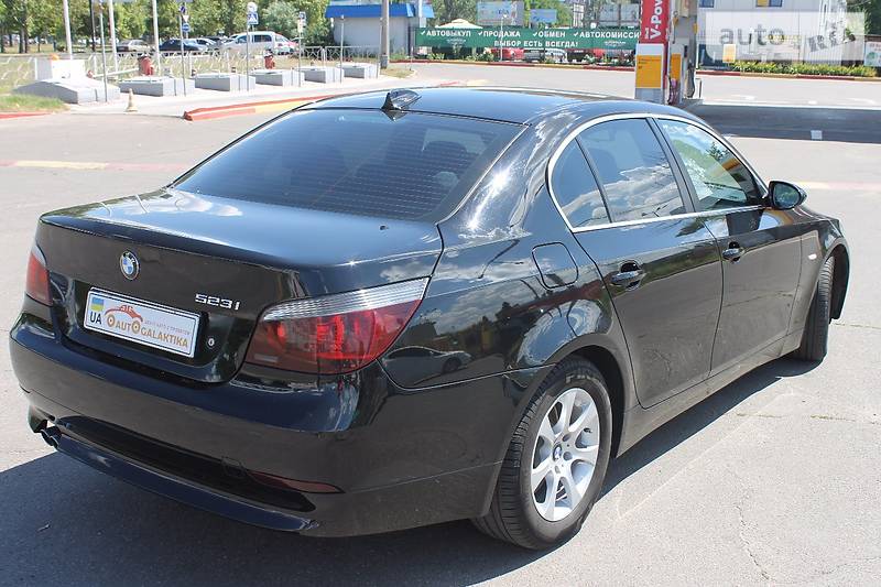 Седан BMW 5 Series 2005 в Николаеве