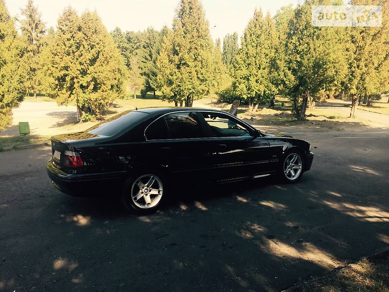 Седан BMW 5 Series 2003 в Ровно