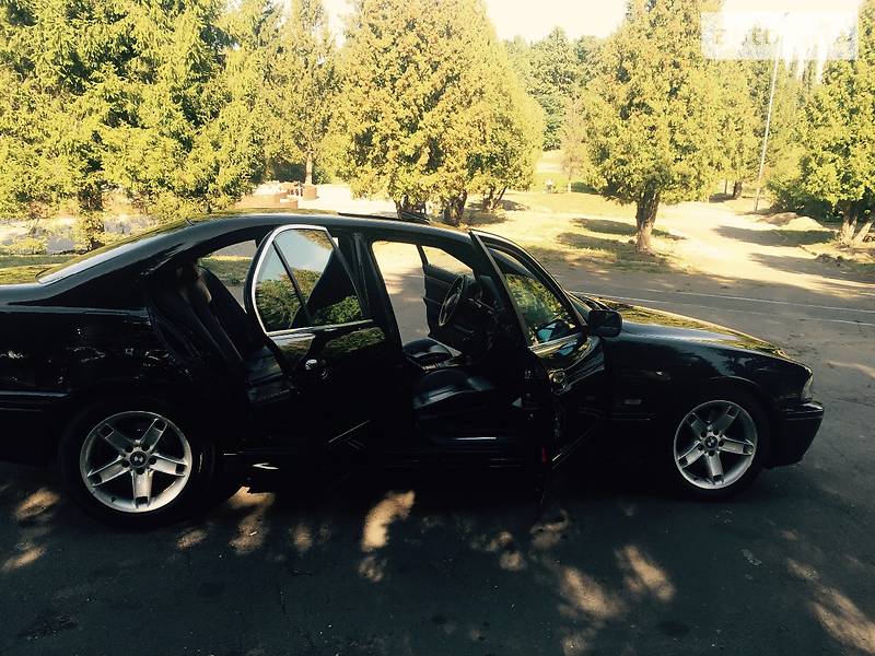 Седан BMW 5 Series 2003 в Ровно