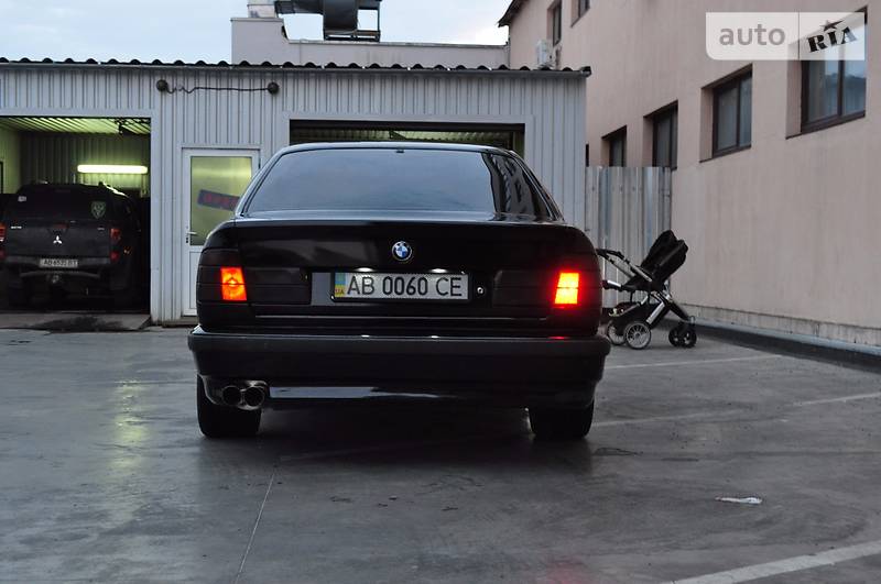 Седан BMW 5 Series 1993 в Киеве