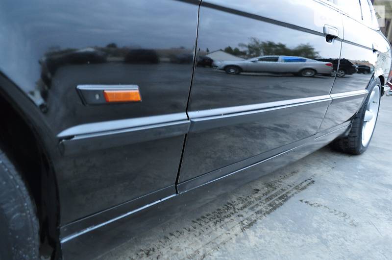 Седан BMW 5 Series 1993 в Киеве