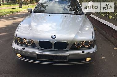 Седан BMW 5 Series 2000 в Новой Каховке