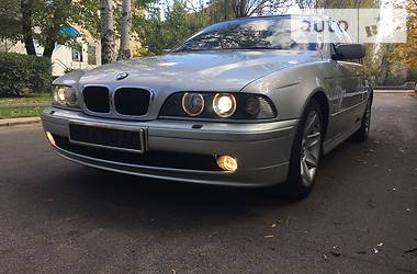 Седан BMW 5 Series 2000 в Новой Каховке