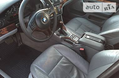 Седан BMW 5 Series 2000 в Ровно