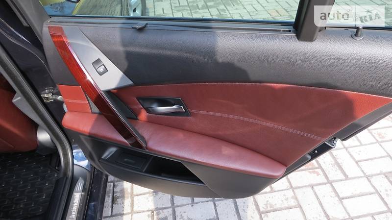 Седан BMW 5 Series 2004 в Дніпрі
