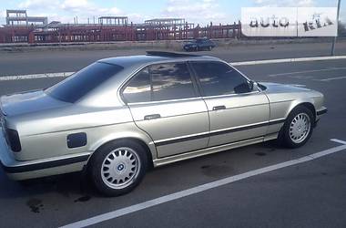 Седан BMW 5 Series 1989 в Киеве