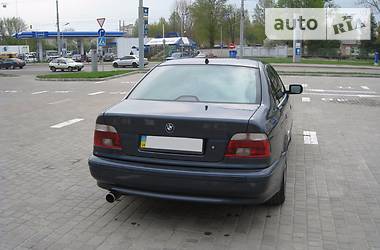 Седан BMW 5 Series 2002 в Львове