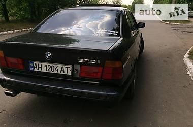 Седан BMW 5 Series 1990 в Запорожье