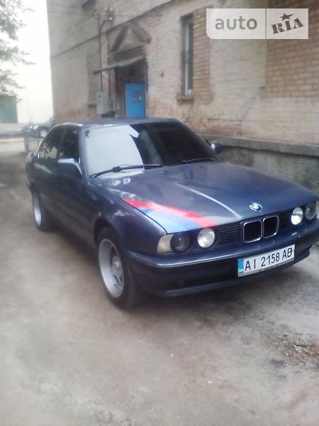 Седан BMW 5 Series 1989 в Киеве