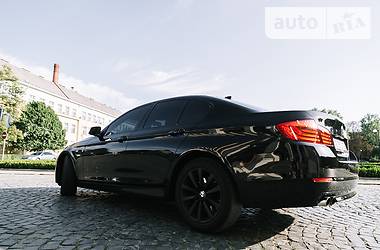 Седан BMW 5 Series 2011 в Мукачево