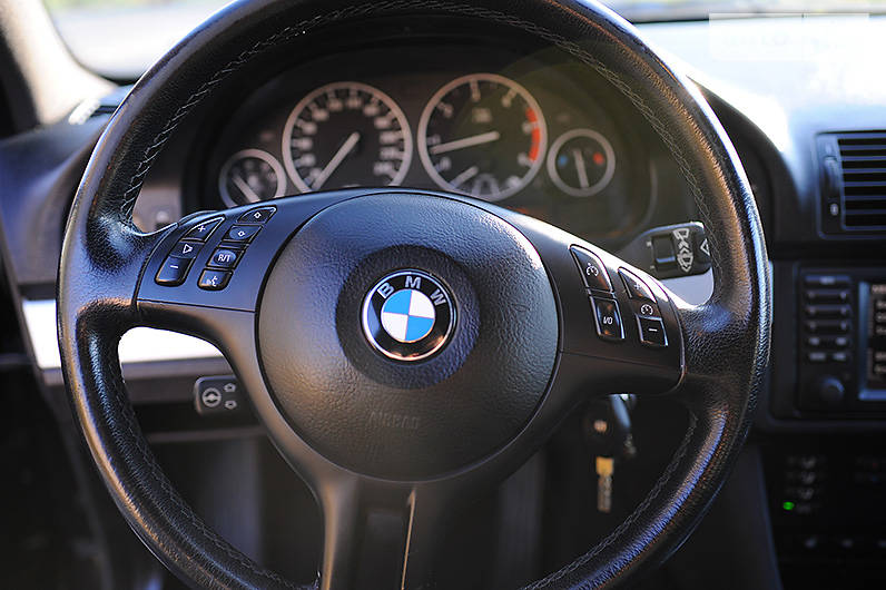 BMW 5 Series 2003 в Дубно