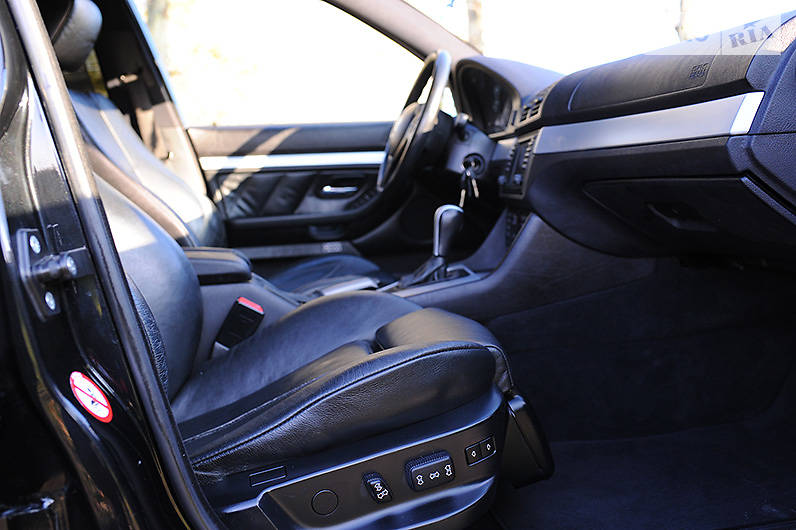 BMW 5 Series 2003 в Дубно