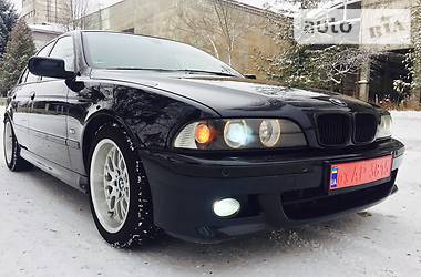 Седан BMW 5 Series 2003 в Млинове