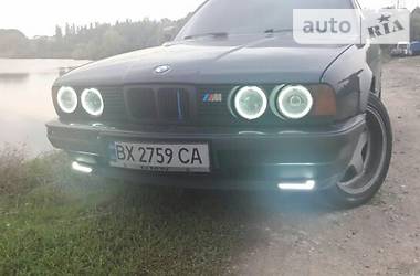 Седан BMW 5 Series 1990 в Хмельницком