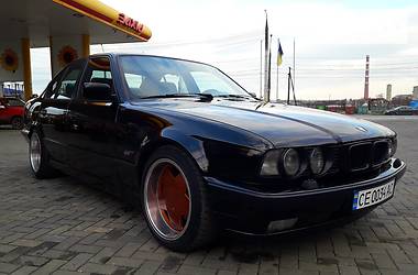 Седан BMW 5 Series 1993 в Черновцах