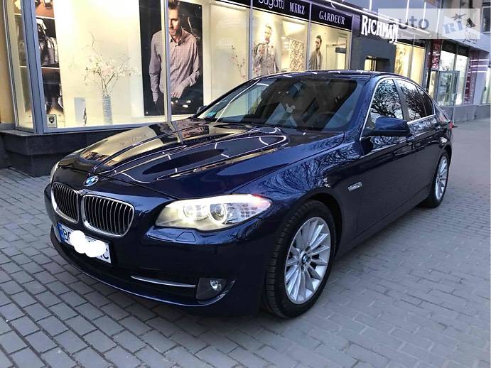 Седан BMW 5 Series 2013 в Львове