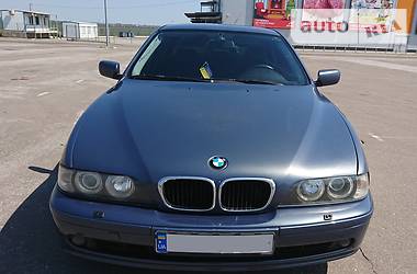 Седан BMW 5 Series 2000 в Бердянске