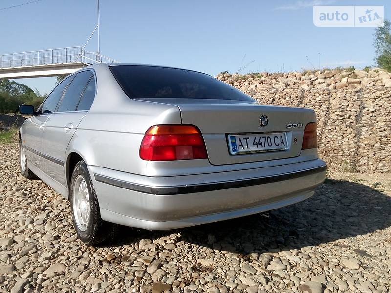 Седан BMW 5 Series 1996 в Косове