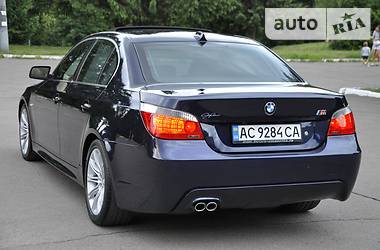 Седан BMW 5 Series 2004 в Рівному