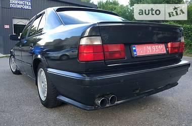 Седан BMW 5 Series 1993 в Киеве