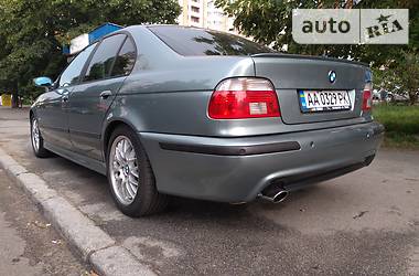 Седан BMW 5 Series 2002 в Киеве