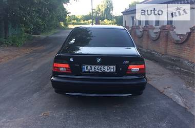 Седан BMW 5 Series 2002 в Гайсине