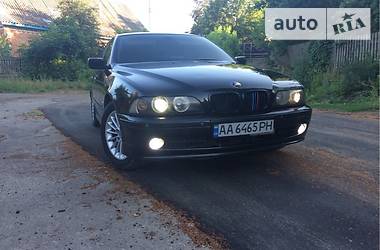 Седан BMW 5 Series 2002 в Гайсине