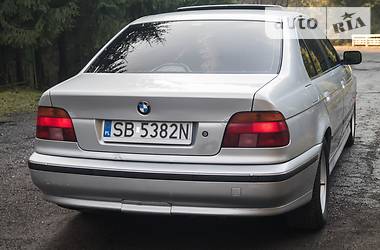 Седан BMW 5 Series 2000 в Міжгір'ї