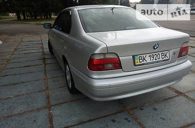 Седан BMW 5 Series 2001 в 
