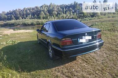 Седан BMW 5 Series 1998 в Іванкові