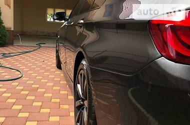 Седан BMW 5 Series 2013 в Иршаве