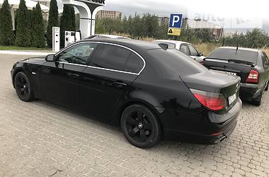 Седан BMW 5 Series 2004 в Львове