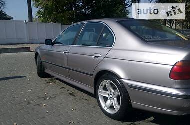 Седан BMW 5 Series 1999 в Лугинах