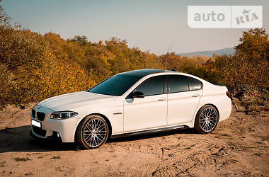 Седан BMW 5 Series 2015 в Киеве